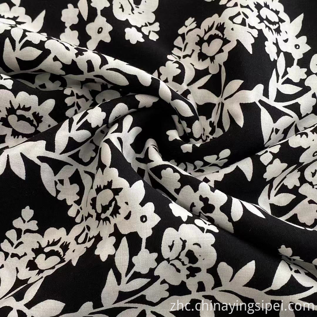 优质流行的45s编织服装100%人造丝花卉玫瑰花印花边框面料